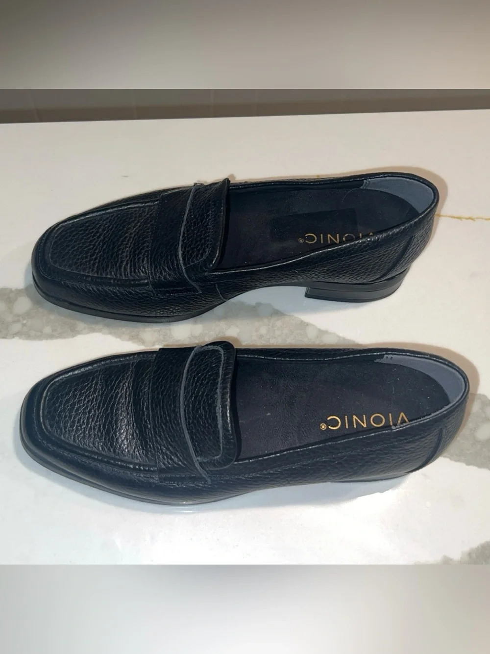 Vionic Black Pebbled Leather Sellah Loafer